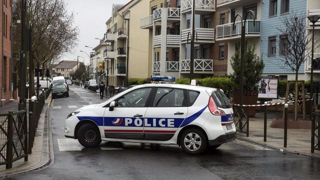 La police avait notamment découvert des armes lourdes et des explosifs dans l'appartement du suspect à Argenteuil. [Etienne Laurent]