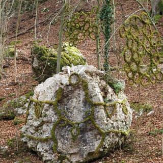 Oeuvre de Myriam Kachour (Land Art Neuchâtel 2016). [Isabelle Gendre]