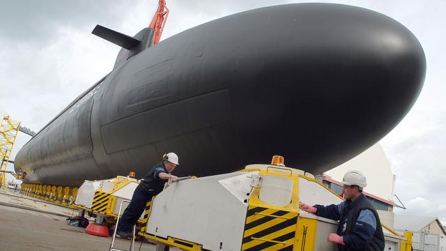 Le sous-marin "Le Terrible" sur le site de Cherbourg du constructeur naval français DCNS. [AFP - Jean-Paul Barbier]