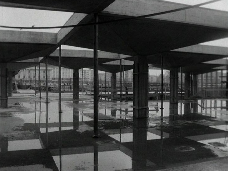 Chantier de la piscine des Vernets en 1965. [RTS]