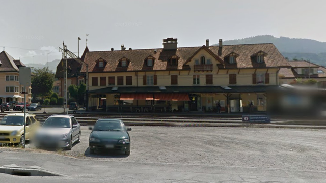 La future gare sera construite à un nouvel emplacement. [Google street view]