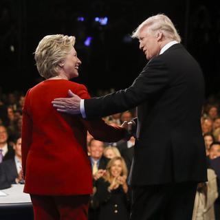 Hillary Clinton et Donald Trump lors du débat du mardi. [Keystone - Joe Raedle/Pool via AP]