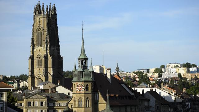 Charges et revenus progressent en parallèle dans le budget du canton de Fribourg. [Keystone - Laurent Gillieron]