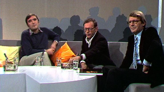 Christian Defaye (à droite), avec Jean-Louis Trintignant et Michel Soutter en 1977. [RTS]