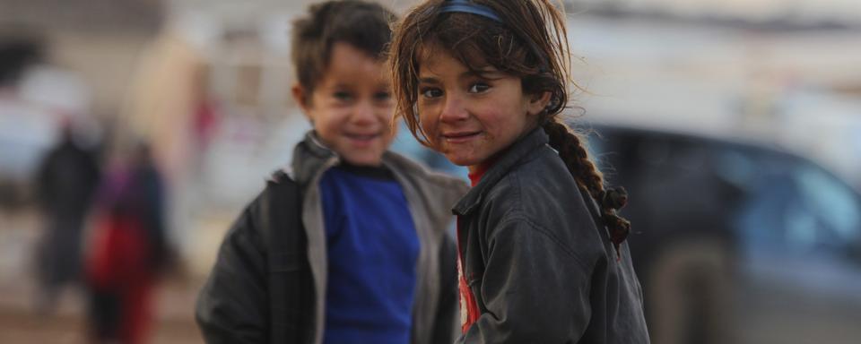 Des enfants déplacés dans un camp de réfugiés près de Hama en Syrie. [Ammar Abdullah]