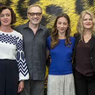L'équipe du film "Stefan Zweig, adieu l'Europe" à Locarno. De gauche à droite, Maria Schrader, Josef Hader, Aenne Schwarz et Barbar Sukowa. [Keystone - Alexandra Wey]