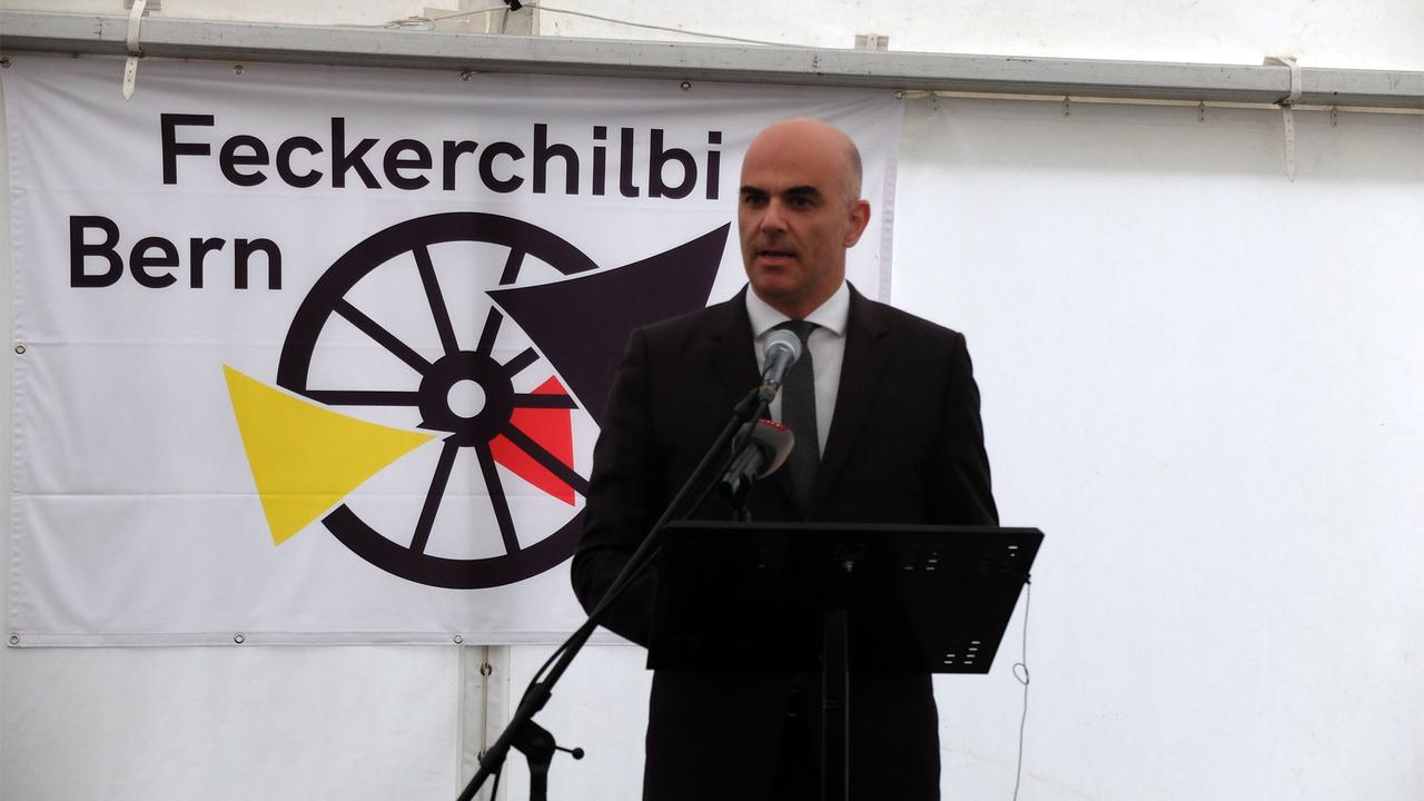 Alain Berset a lancé à Berne les festivités du "Feckerchilbi", fête traditionnelle des communautés Yéniches et Sinti. [RTS - Alain Arnaud]