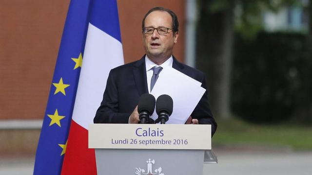 François Hollande a annoncé la fin de la "jungle" de Calais avant l'hiver. [key - EPA/Thibault Vandermersch]