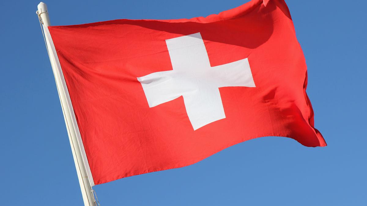 L'attachement des jeunes suisses aux valeurs anciennes, aux traditions et à la religion augmente. [Fotolia - Björn Wylezich]