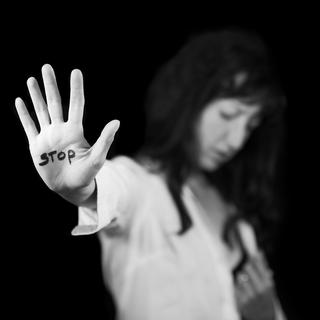 Le 25 novembre célèbre la Journée Internationale pour l'Elimination de la Violence contre les Femmes. [Fotolia - michelangeloop]