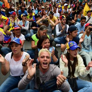 Des opposants au président vénézuélien Nicolas Maduro manifestent à Los Teques, le 7 septembre 2016. [AFP - Ronaldo Schemidt]