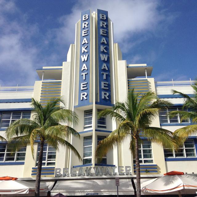 L'Hôtel Breakwater, un des immeubles art-déco de Miami Beach. [DR - Frédéric Faux]