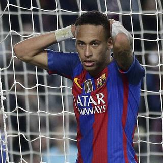 Neymar a été transféré du club brésilien de Santos au FC Barcelone en 2013. [AP Photo/Keystone - Manu Fernandez]