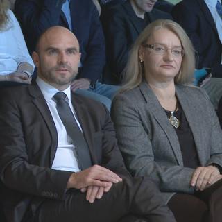 Laurent Favre, Isabelle Weber-von Kaenel et Alain Ribaux, les trois candidats du PLR pour le Conseil d'Etat neuchâtelois. [RTS]