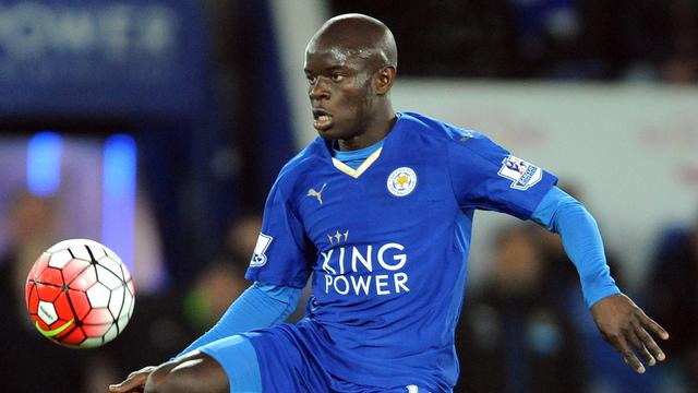 En quittant Leicester pour Chelsea, Kanté fait une croix sur la Ligue des champions l'année prochaine. [Keystone - Rui Vieira]