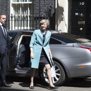 Theresa May a poursuivi jeudi ses consultations pour former son gouvernement. [EPA/Keystone - Will Oliver]