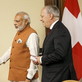 Johannn Schneider-Ammann et le Premier ministre indien Narendra Modi. [keystone - EPA/Salvatore di Nolfi]