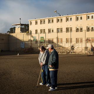 Les prisonniers âgés sont de plus en plus nombreux dans les prisons, demandant des aménagements particuliers des établissements (ici aux Etats-Unis). [Andrew Burton/Getty Images/AFP]