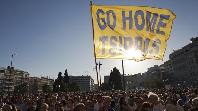 La manifestation a réuni 7000 personnes devant le Parlement grec. [Petros Giannakouris]