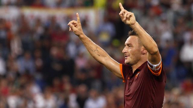 Francesco Totti portera le maillot de son club de coeur la saison prochaine. [R.De Luca]