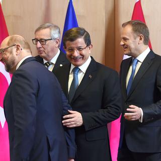 Les dirigeants européens se sont retrouvés lundi matin à Bruxelles  avec le Premier ministre turc Ahmet Davutoglu. [Pool/AFP - Emmanuel Dunand]