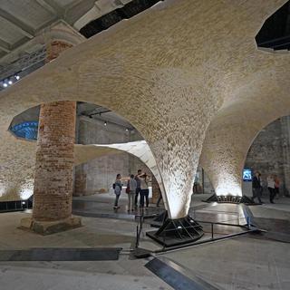 L'installation "Beyond the Dome" à la 15e Biennale d'architecture de Venise. [keystone - EPA/Andrea Merola]