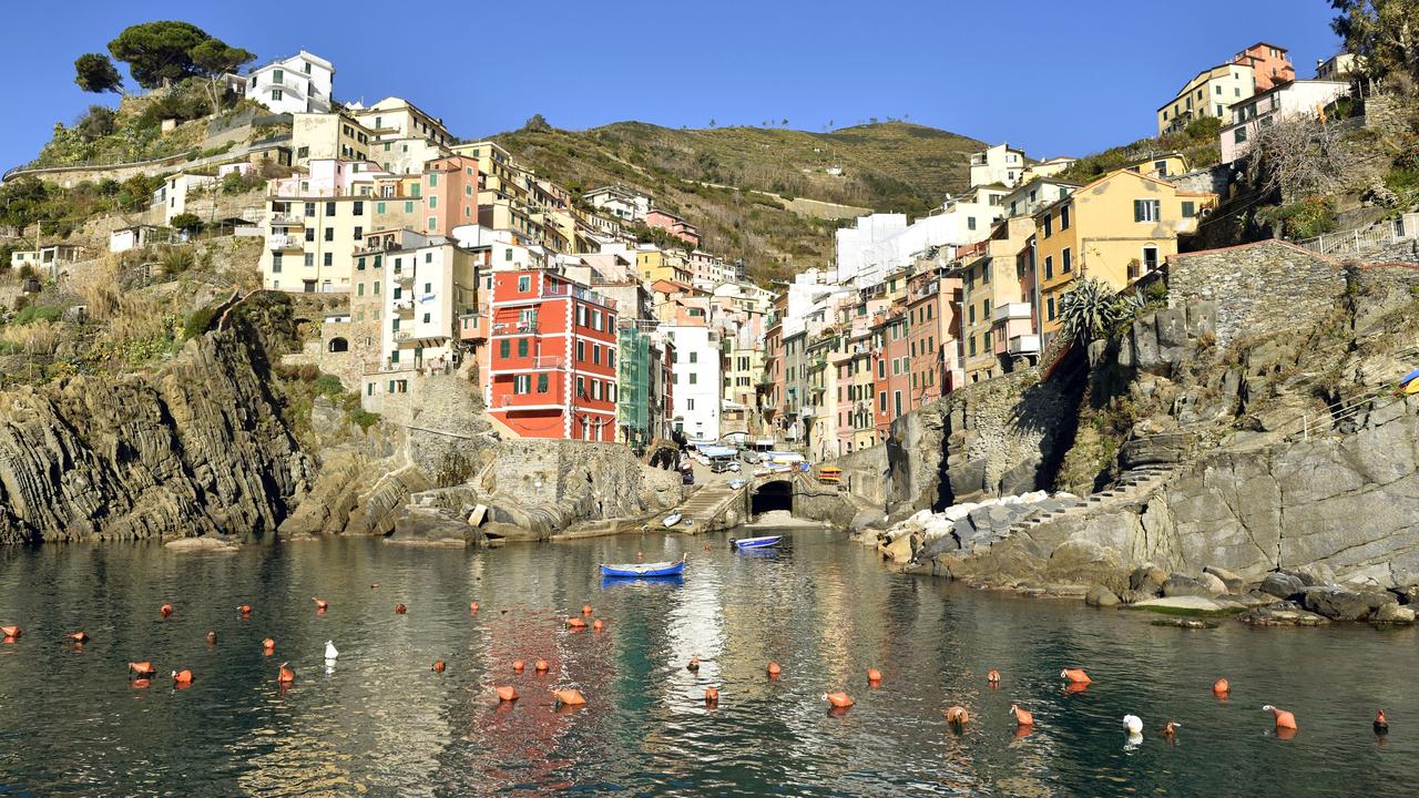 Le parc national italien des Cinque Terre, en Ligurie, est listé au patrimoine mondial de l'Unesco. [Hemis.fr - René Mattes]