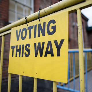 Les Irlandais, fatigués de l'austérité, votent pour des législatives aux résultats incertains. [AFP - Leon Neal]