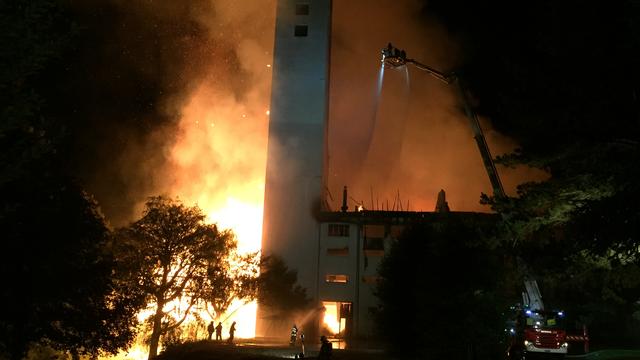 Le moulin a été entièrement détruit par les flammes. [Police cantonale de Fribourg]