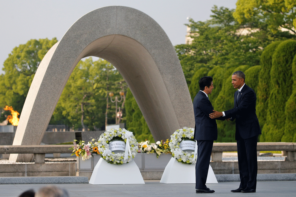 Barack Obama et Shinzo Abe s'était rencontré à Hiroshima. [Reuters - Carlos Barria]