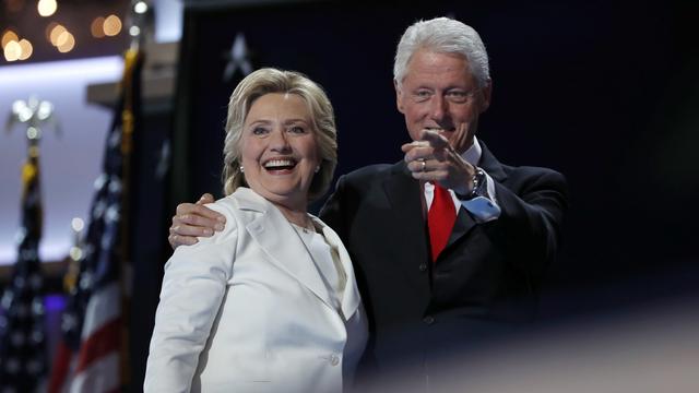 Hillary et Bill Clinton. [AP/Keystone - Carolyn Kaster]