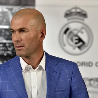 Entraîneur de la réserve, Zidane succède à Benitez à la tête de la première équipe. [AFP - Gerard Julien]