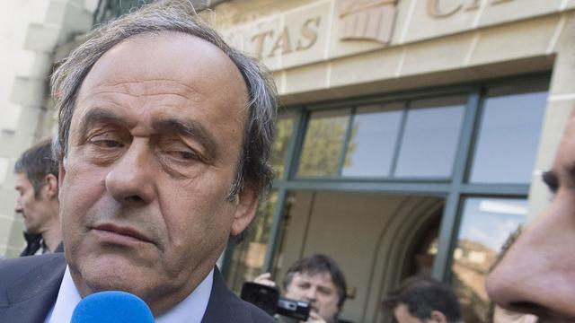 Michel Platini à sa sortie du TAS le 29 avril 2016. [Keystone - Laurent Gilliéron]