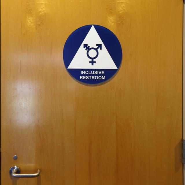 Des toilettes de genre "neutre" dans une université californienne [Reuters]