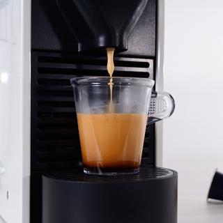 Les machines à café à capsules sont particulièrement touchées par la prolifération bactériologique. [opticalearth]