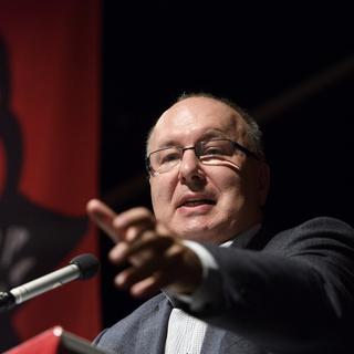 Pierre-Yves Maillard est accusé de dérive populiste par son camarade de parti François Cherix. [Keystone - Laurent Gillieron]