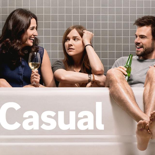 Visuel de la série "Casual". [Jason Reitman, Zander Lehmann, Helen Estabrook, Liz Tigelaar - DR]