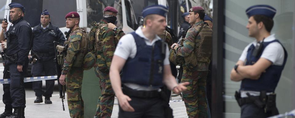 Bruxelles en état d'alerte après la découverte d'une fausse ceinture explosive. [keystone - AP Photo/Virginia Mayo]