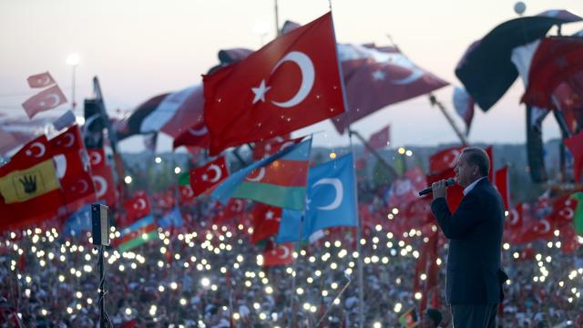 Le président Recep Tayyip Erdogan s'est exprimé devant plus d'un million de Turcs rassemblés à son appel à Istanbul dimanche. [ANADOLU AGENCY - AFP - KAYHAN OZER]