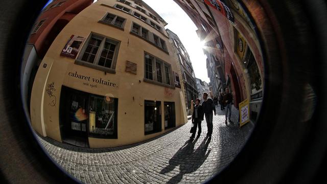 Le Cabaret Voltaire à Zürich célèbre L'Anniversaire de l'art. [Keystone - Alessandro Della Bella]