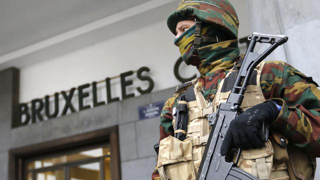 La police et l'armée ont renforcé les contrôles en Belgique mais également partout en Europe au lendemain des attaques à Bruxelles. [Vincent Kessle]