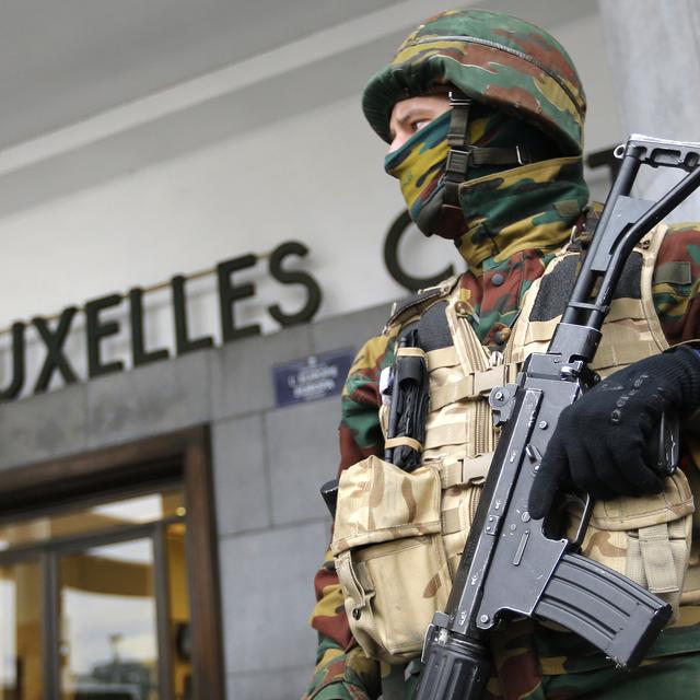 La police et l'armée ont renforcé les contrôles en Belgique mais également partout en Europe au lendemain des attaques à Bruxelles. [Vincent Kessle]