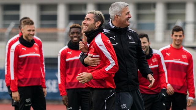 La bonne humeur est de mise à l'entraînement. [Samuel Golay]