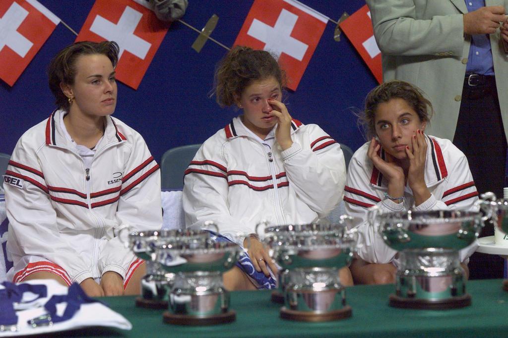 Toute la tristesse des Suissesses après la finale perdue. [KEYSTONE - L.Cironneau]