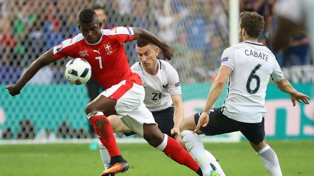 Embolo et l'équipe de Suisse sont restés muets contre la France. [Christian Walgram]