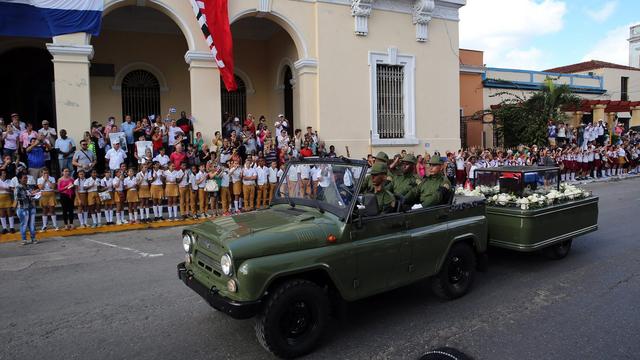 Le cortège funèbre de Fidel Castro dans les rues de La Havane, ce 30 novembre 2016. [EPA/ALEJANDRO ERNESTO]