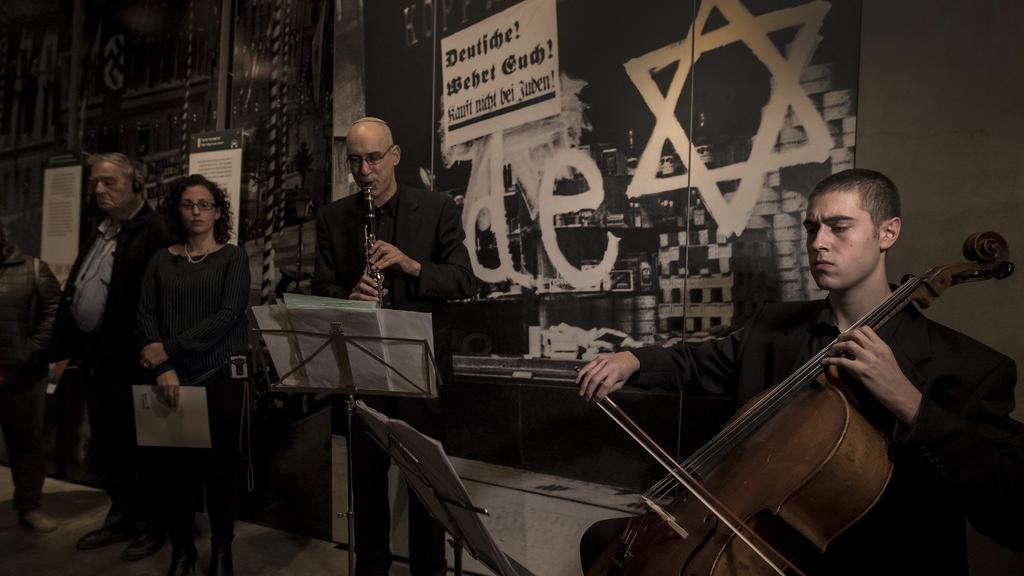 Les musiciens ont donné un concert au musée Yad Vashem dédié aux victimes de la shoah. [AP/Keystone - Tsafrir Abayov]