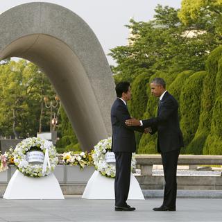 Shinzo Abe et Barack Obama. [AFP - KIMIMASA MAYAMA / POOL / AFP]