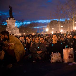 Le mouvement "Nuit debout" reprend à Paris pour la 12e nuit consécutive. [AP/Keystone - Thibault Camus]
