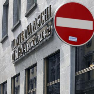 Les bureaux de la banque Monte dei Paschi di Siena à Milan. [Keystone - AP Photo/Luca Bruno]